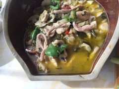 -魏铭鱼头捞饭(晋阳路店)