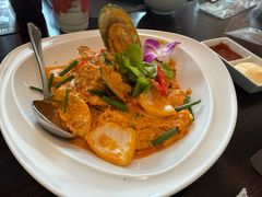 -Chom Cafe and Restaurant