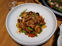 香煎口蘑脆爽肉-周三的情书花园餐厅(江北店)