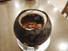 黑豆家鸡炖原只椰子汤-大唐靓汤江门私房菜(景田店)
