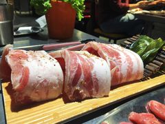 -马路牙子烧烤音乐酒馆(望京店)
