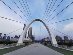 -南京眼步行桥