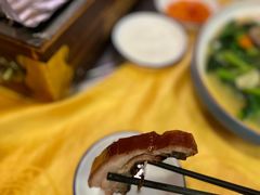 -东方之猪四更烤乳猪(金垦总店)
