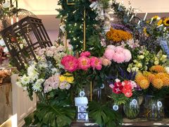 -FLOVIE FLORIST CAFE