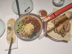 -江城小馆陕南妈妈菜·全球旅行餐厅(钟楼店)