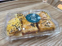 -酥大興·新国潮糕点配茶饮(龙岗万达黑金店)