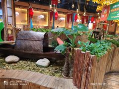 -老滇山寨•云南特色菜•地方菜•民族风情歌舞表演(金碧店)