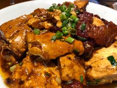 烧肉压豆腐-95号酱骨·一块豆腐(展春园西路店)