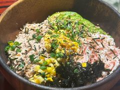 蟹肉吞拿鱼牛油果拌饭-何里玉(北京路店)
