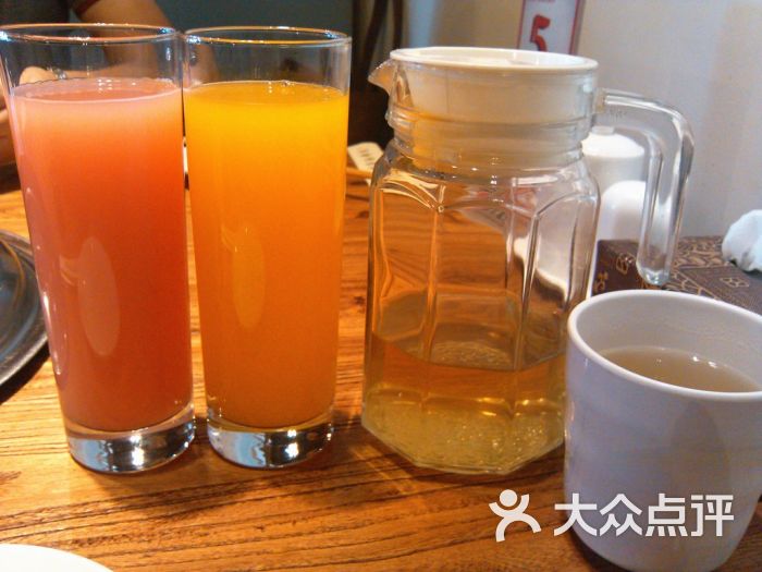 草莓芒果果汁,大麦茶