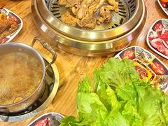 -汉江山料理级自助烤肉黑金冠(周口好吃城店)