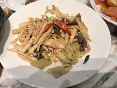 -汤城小厨•粤菜•靓汤(西直门凯德MALL店)