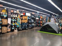 -迪卡侬(西三旗店)