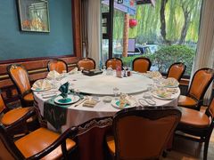 -鹊华居·地道鲁菜·海鲜·融合味(大明湖店)