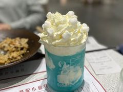 等叫云朵蓝芝士沙沙冰-娜娜家·Nana's restaurant(国金汇店)