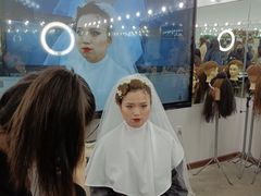 -粤港芭莎美容美发化妆学校