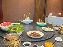 -鼎泰亨·海鲜牛肉餐厅(滨江店)