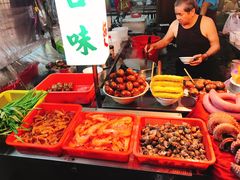-六合夜市