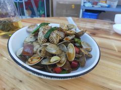 爆炒花甲-琼大师东方烤乳猪(亚特兰蒂斯店)