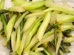 清炒红油菜-莉莉家的音乐花园餐吧(航空路店)