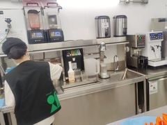 -沪上阿姨·臻选茶饮(上海环球港店)