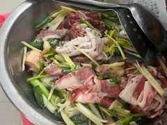 -周良天山牛杂城(天山路总店)