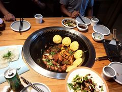 -锅老头海鲜铁锅炖