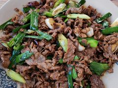 小米辣炒牛肉-马帮菜馆·美味野生菌