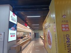 -丽丰购物中心·停车场