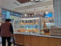 面包甜点陈列柜-老大昌(淮海中路店)