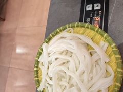 -官塘陈记鱼生·潮汕砂锅粥·牛肉火锅(潮枫路总店)