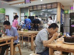 大堂-一家人剪刀面(海伦国际店)