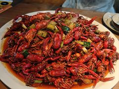 -临界音乐酒馆·小龙虾·江湖菜(华熙LIVE·鱼洞店)