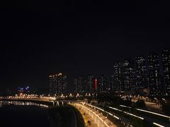 -南京眼步行桥