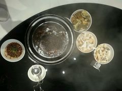 -黔蘑菇四季餐厅(观山湖店)