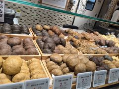 -胖东来生活广场(健康路店)