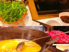 -鲜入围煮花胶鸡海鲜火锅