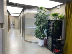 -变画·发型STUDIO