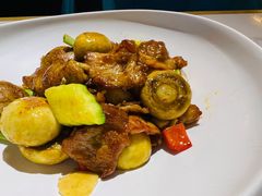 香煎口蘑脆爽肉-周三的情书花园餐厅(江北店)