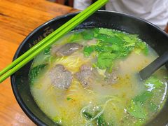 -志权牛肉面(灵山路店)
