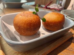 -蜜桃餐厅·伴山(湖滨商业街店)