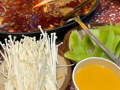 -赵美丽·重庆社区火锅·直营店(火车东站·中豪国际店)