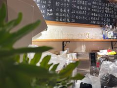 -两棵枇杷树