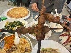 -汗腾格里·风味餐厅(新疆驻京办店)