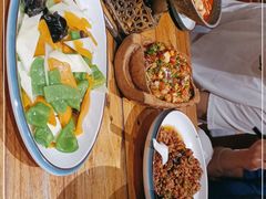 -老滇山寨•云南特色菜•地方菜•民族风情歌舞表演(金碧店)