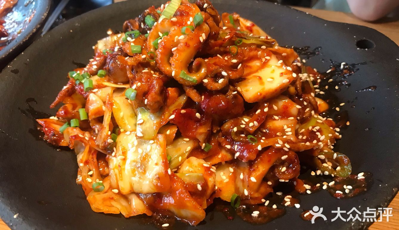 「辣酱八爪鱼五花肉」八抓鱼很新鲜的感觉
