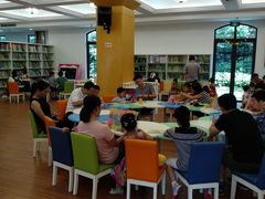 -静安区少年儿童图书馆(康定东路)