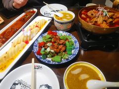 -东口码头·烧鸽子·鱼头泡饼·地方菜(金鹰悦城店)