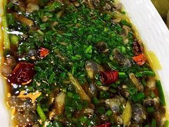 葱爆黄泥螺-小老板海鲜酒家(董家渡店)