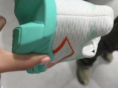 -SALOMON萨洛蒙(青岛海信店)